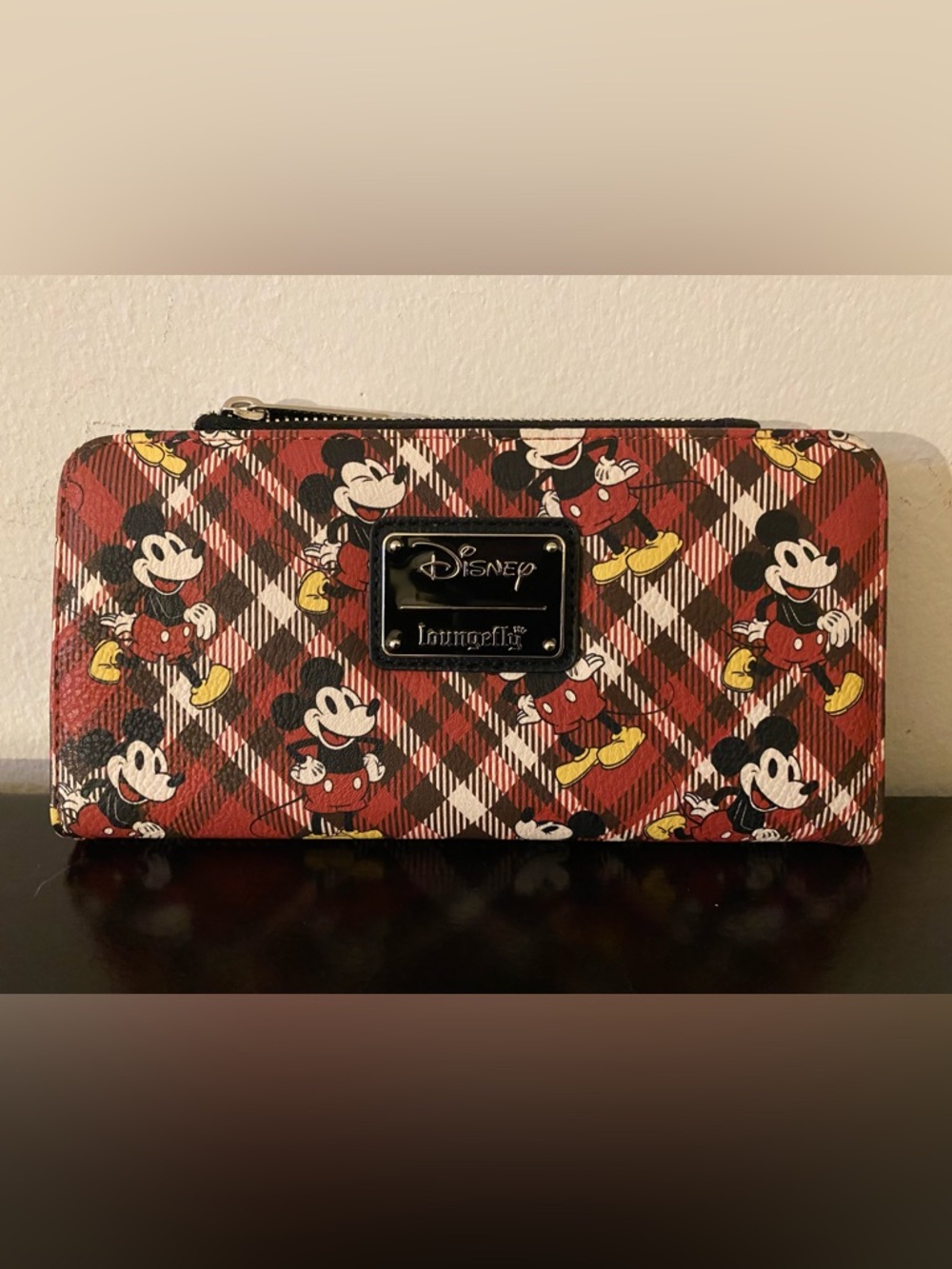 NWOT Disney Loungefly Wallet